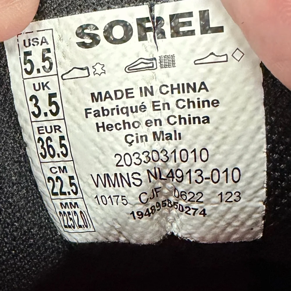 Sorel Out  N About Wedge lace up sneaker size 5.5
